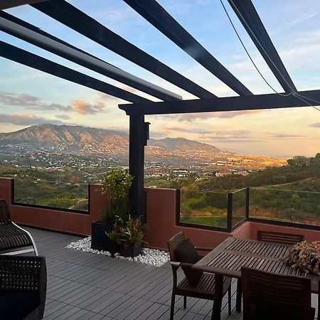 Bright Apartment In The Hills Of Elviria Málaga Exteriör bild