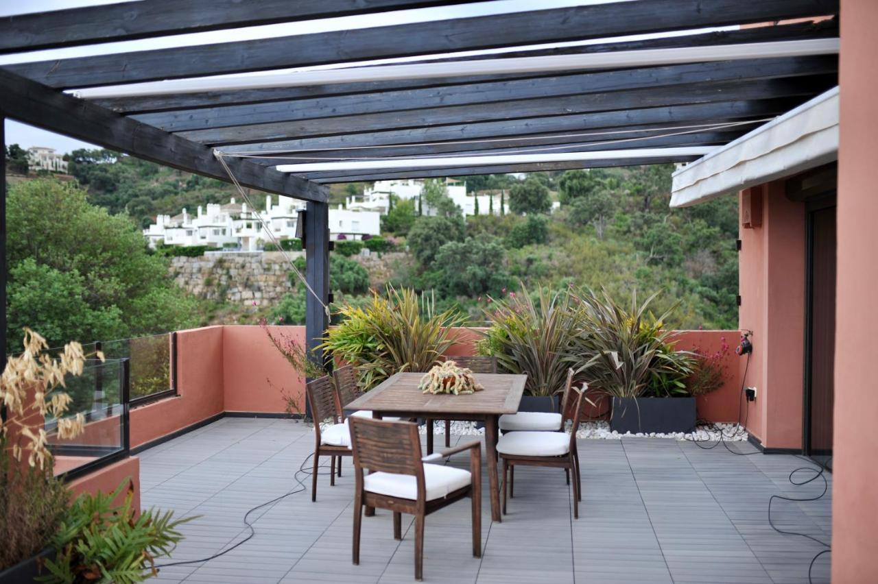 Bright Apartment In The Hills Of Elviria Málaga Exteriör bild