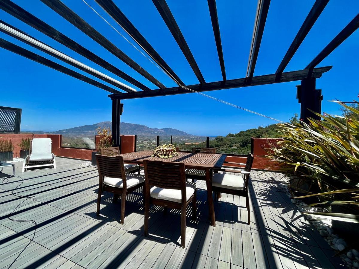 Bright Apartment In The Hills Of Elviria Málaga Exteriör bild
